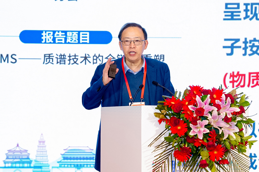 CY02922.jpg CY02922.jpg