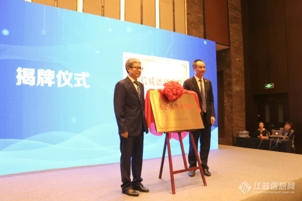 b69c2a66-7bc4-44db-b5c7-047a69961331.jpg b69c2a66-7bc4-44db-b5c7-047a69961331.jpg